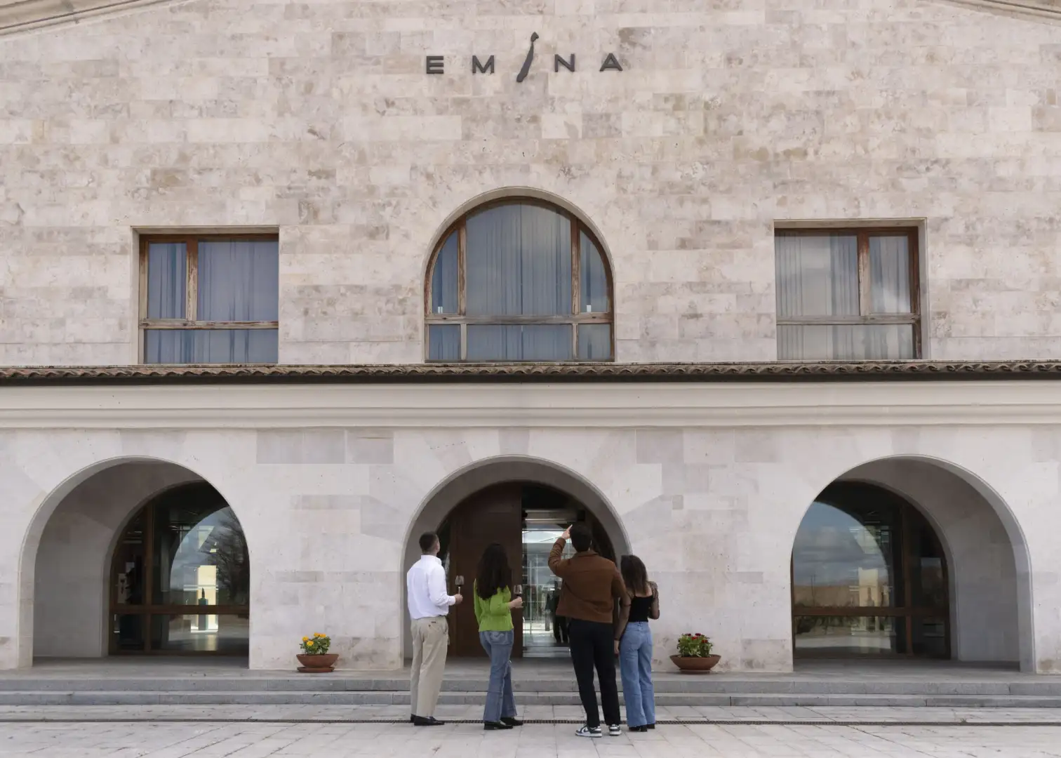 Emina-Enoturismo-Bodega-vino-baja07